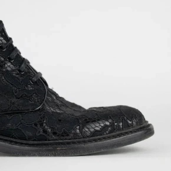 Saint Laurent Lace Bootie - Picture 8 of 11